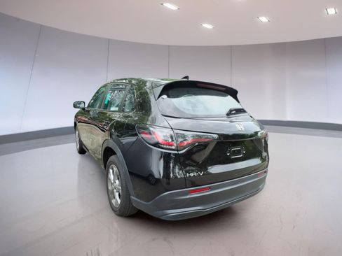 Used 2023 Honda HR-V LX image 3