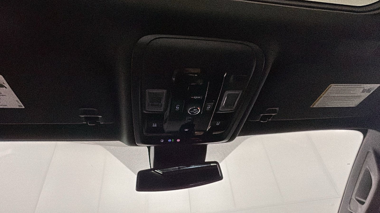 New 2026 GMC Yukon Denali w/ Sun & Power Step Package AWD/4WD image 31
