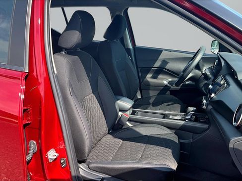 Certified 2023 Nissan Kicks SV FWD image 6