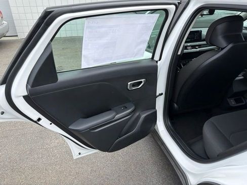New 2026 Kia K4 FWD image 9