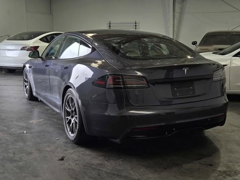 Used 2022 Tesla Model S image 2