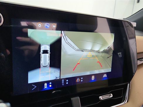 New 2026 Chevrolet Equinox ACTIV w/ Convenience Package III FWD image 28