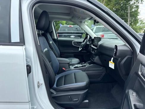New 2026 Ford Bronco Sport Outer Banks w/ Outer Banks Tech Package+ AWD/4WD image 14