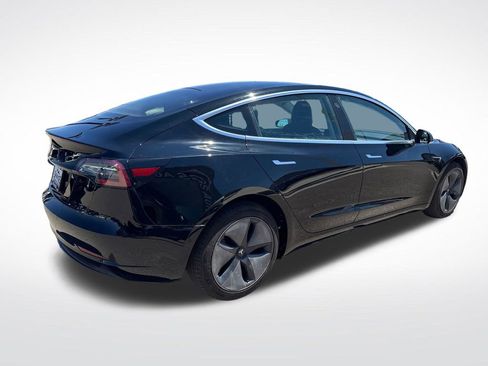 Used 2019 Tesla Model 3 RWD image 5
