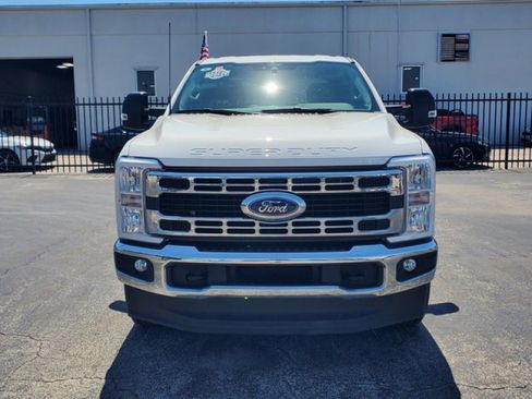 Used 2025 Ford F250 XLT image 2