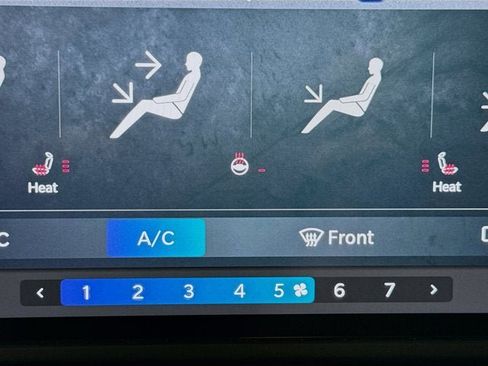 Used 2025 Jeep Gladiator Sport image 19