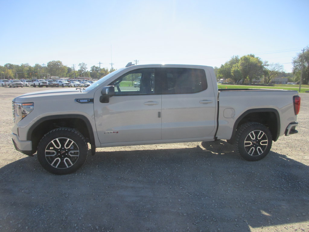 New 2026 GMC Sierra 1500 AT4 w/ AT4 Premium Package AWD/4WD image 9