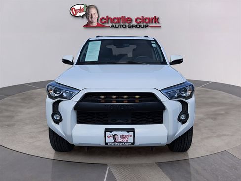 Used 2022 Toyota 4Runner SR5 Premium w/ Moonroof Package image 9