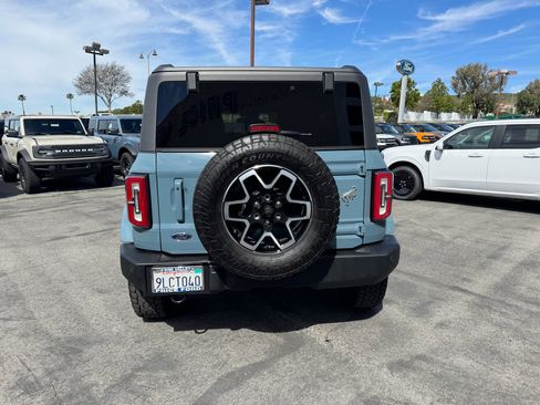 Used 2023 Ford Bronco Outer Banks image 6