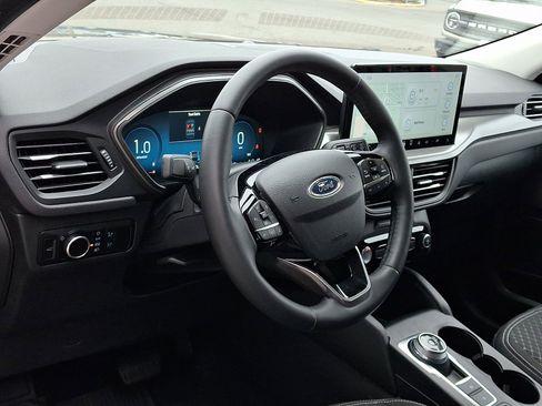 Certified 2023 Ford Escape Active w/ Tech Pack #2 image 17