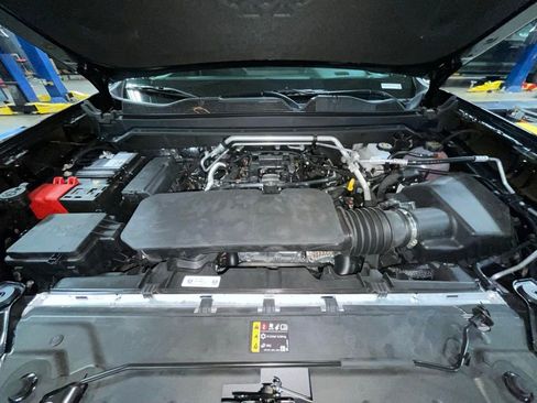 New 2026 GMC Canyon Elevation w/ Convenience Package image 31