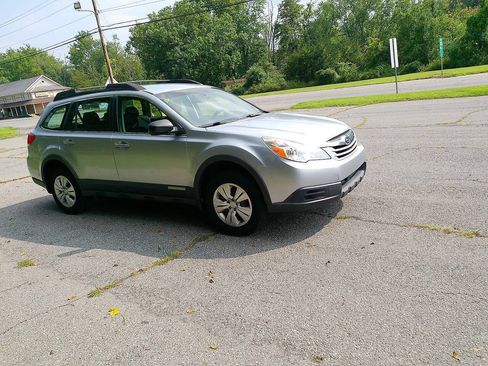 Used 2012 Subaru Outback 2.5i AWD/4WD image 6