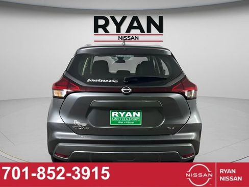 Certified 2023 Nissan Kicks SV image 6