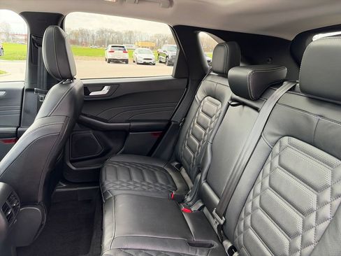 Used 2024 Ford Escape Platinum w/ Premium Technology Package image 37