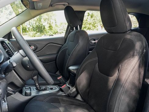 Used 2020 Jeep Cherokee Latitude image 15