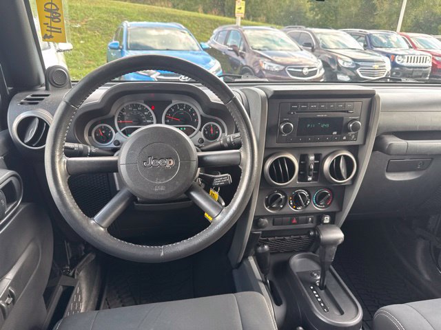 Used 2010 Jeep Wrangler Unlimited Sport AWD/4WD image 13