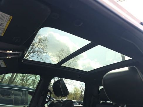 Used 2021 RAM 1500 Laramie image 18