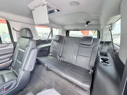 Used 2017 Chevrolet Suburban Premier AWD/4WD image 15