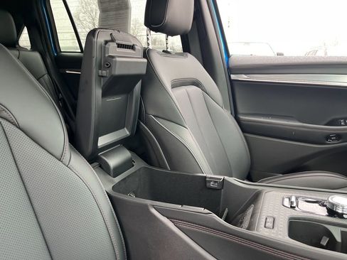 Used 2025 Jeep Wagoneer S Limited image 34