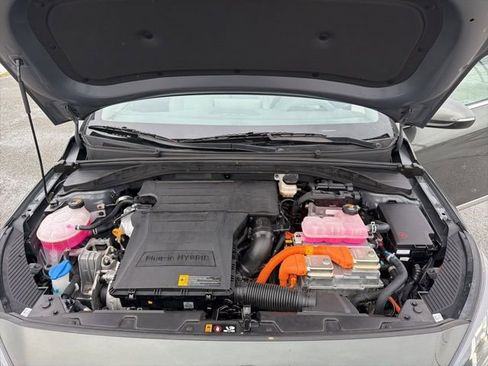 Used 2021 Hyundai Ioniq Limited image 25
