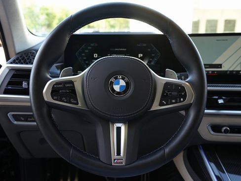 Used 2024 BMW X7 M60i w/ Executive Package image 12