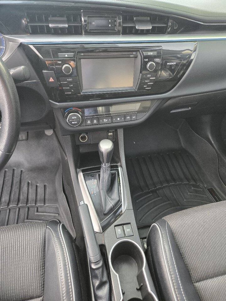Used 2015 Toyota Corolla S FWD image 9