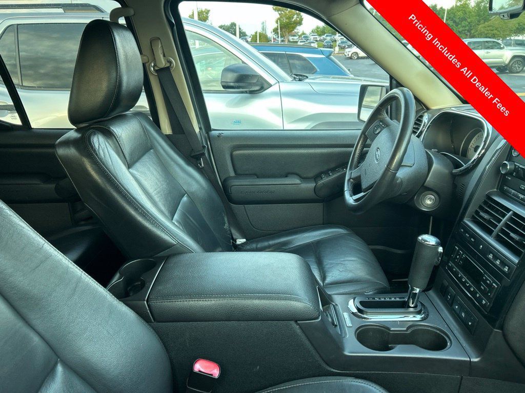 Used 2010 Ford Explorer Sport Trac Limited AWD/4WD image 3