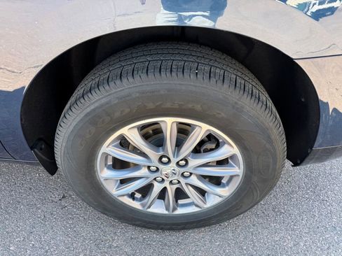 Used 2023 Buick Enclave Essence AWD/4WD image 24