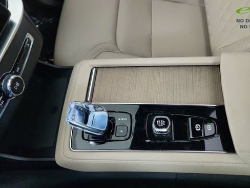 Used 2026 Volvo XC90 B5 Plus w/ Protection Package AWD/4WD image 68