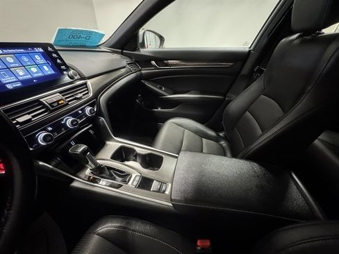 Used 2019 Honda Accord Sport image 26