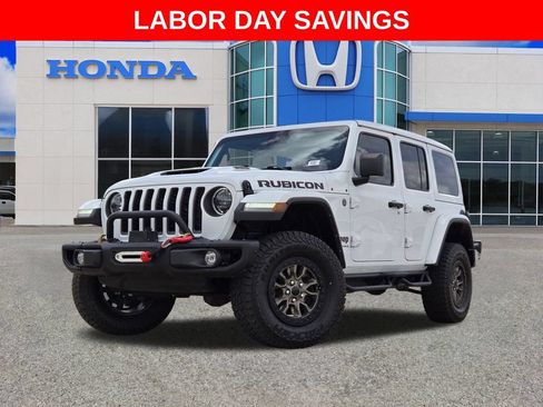 Used 2023 Jeep Wrangler Unlimited Rubicon 392 w/ Trailer Tow Package AWD/4WD image 8