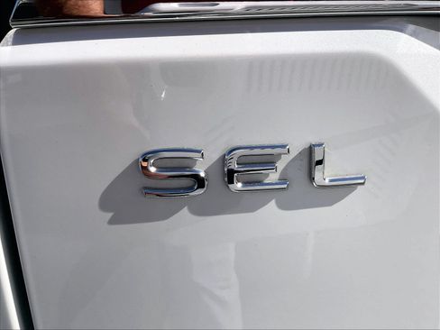 Certified 2024 Volkswagen Atlas SEL AWD/4WD image 31