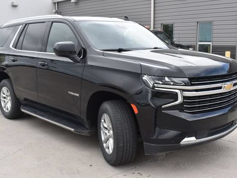 Used 2023 Chevrolet Tahoe LT AWD/4WD image 3