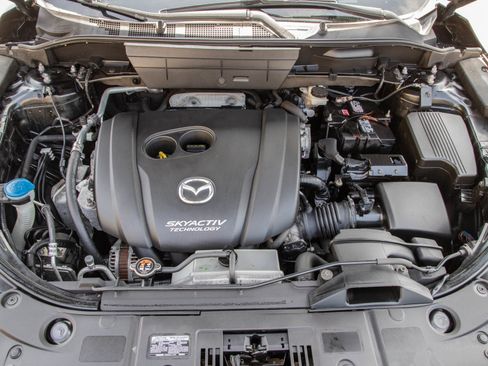 Used 2018 MAZDA CX-5 Touring w/ Preferred Equipment Package AWD/4WD image 31