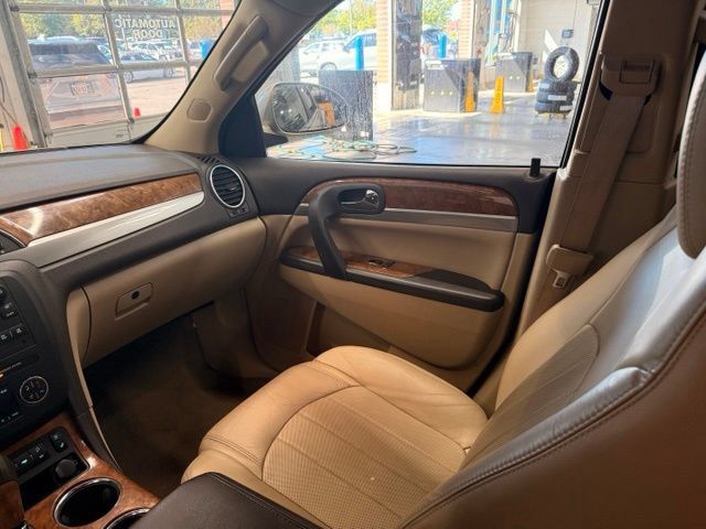 Used 2011 Buick Enclave CXL w/ Trailering Provision Package AWD/4WD image 17