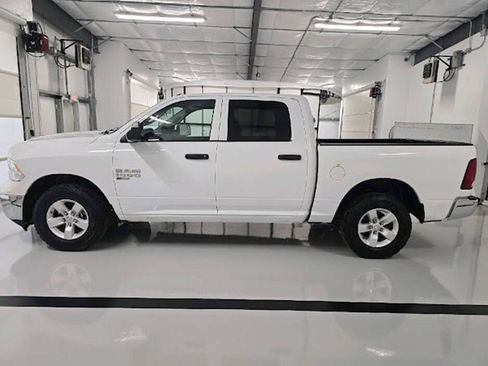 Used 2022 RAM 1500 Tradesman w/ Chrome Appearance Group AWD/4WD image 6