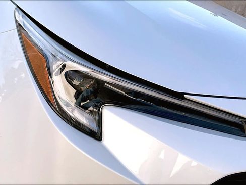 Certified 2025 Toyota Corolla LE image 26