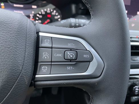 New 2026 Jeep Compass Limited image 13