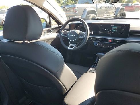 New 2026 Kia K5 EX image 13