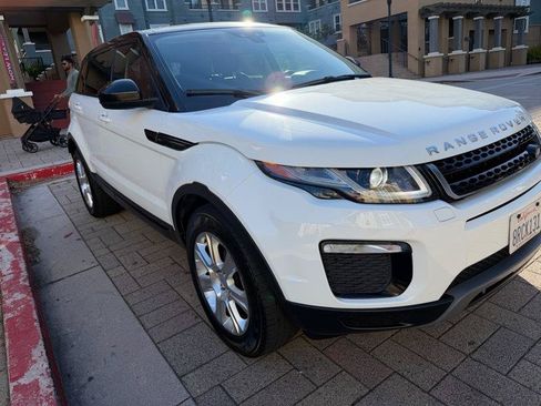 Used 2017 Land Rover Range Rover Evoque SE Premium AWD/4WD image 28