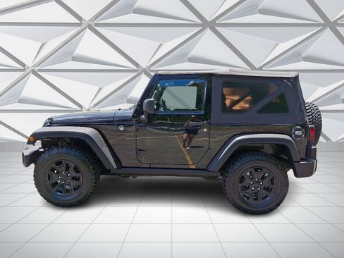 Used 2018 Jeep Wrangler Sport AWD/4WD image 6