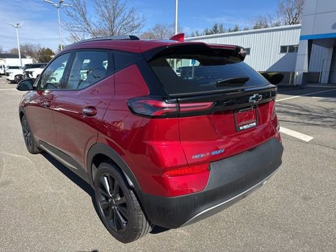 Used 2022 Chevrolet Bolt EUV Premier w/ Launch Edition image 8