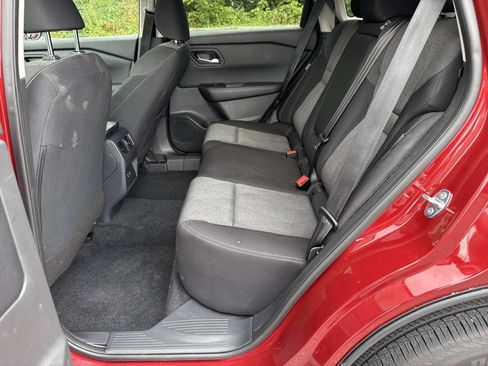 Certified 2026 Nissan Rogue SV AWD/4WD image 28