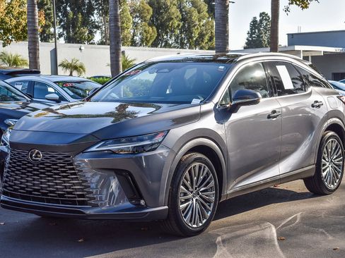 Used 2024 Lexus RX 450h AWD w/ Luxury Package image 3