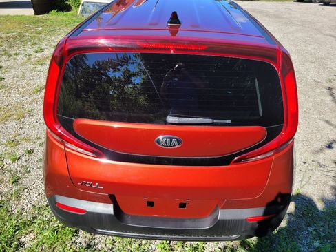 Used 2020 Kia Soul LX FWD image 6