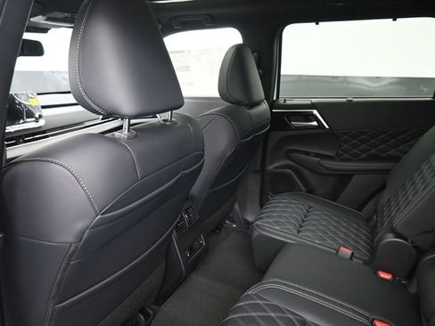 New 2026 Nissan Rogue Platinum image 12