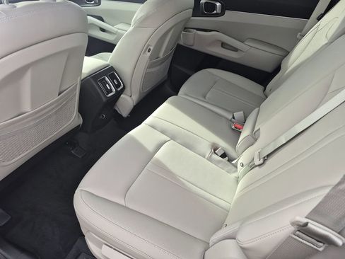 New 2026 Kia Sorento S image 12