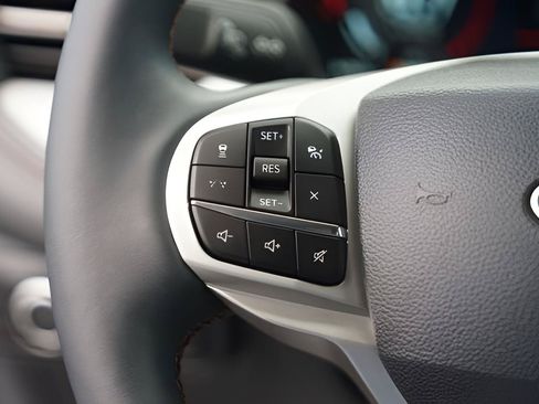 Certified 2026 Ford Explorer Active RWD image 24