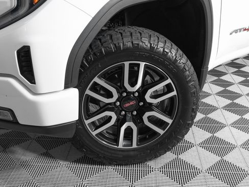 Used 2023 GMC Sierra 1500 AT4 w/ AT4 Premium Package image 31