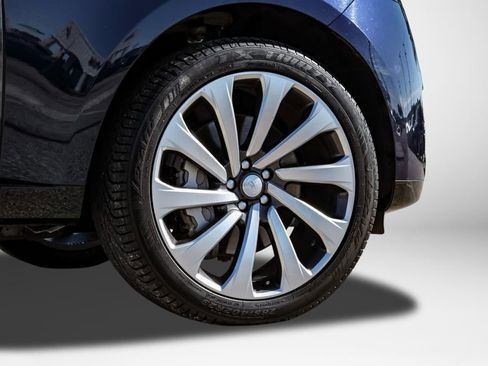 Used 2023 Land Rover Range Rover SE image 56